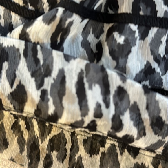 eci New York animal print top size 6 - Picture 5 of 5